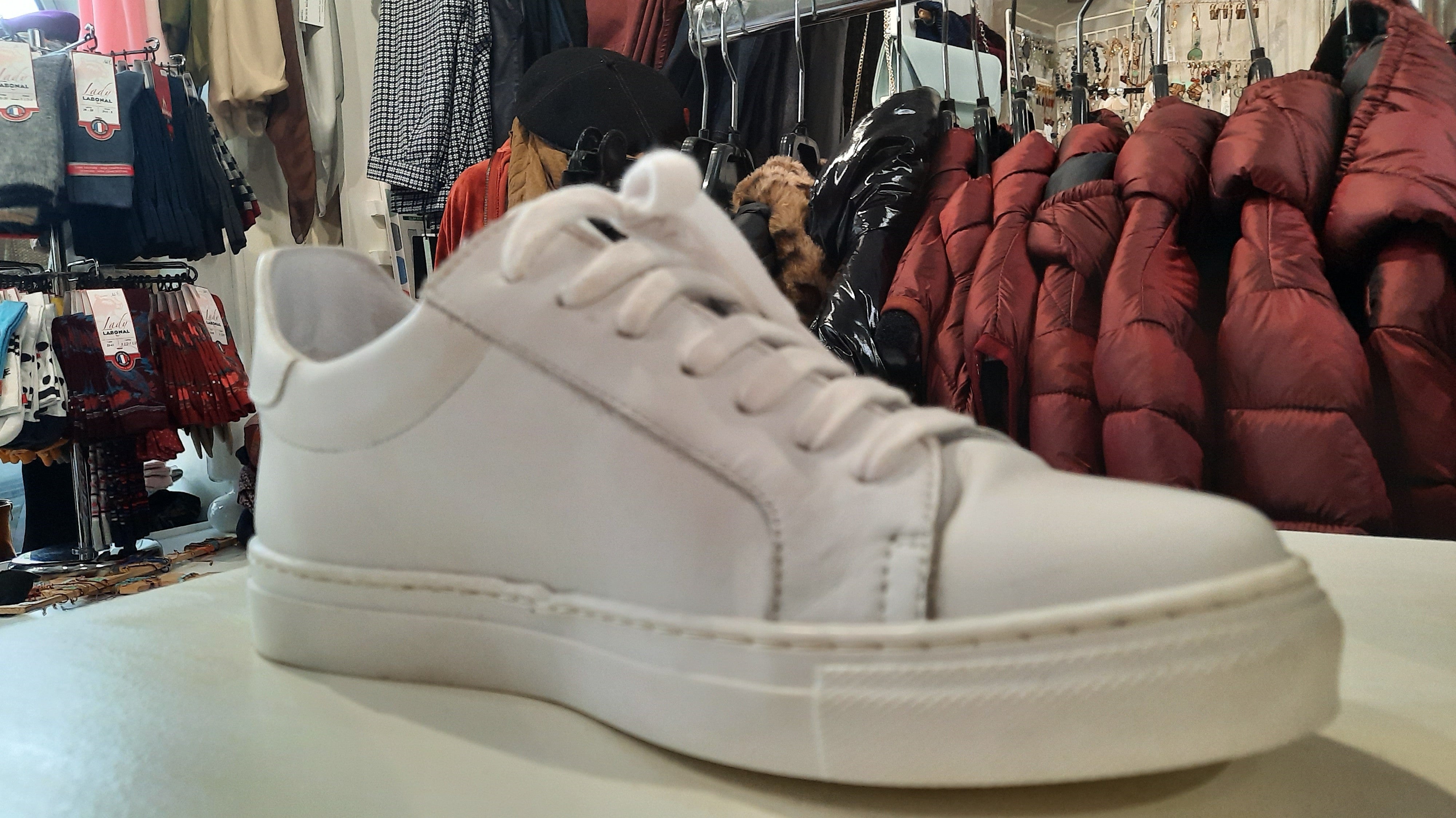 Basket-Shoes Dot Leather